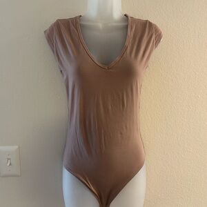 Everlane Light Brown V-Neck Bodysuit